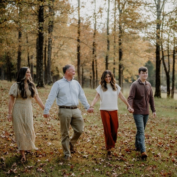 Meet your Posher, Kim - Picture 4 of 6